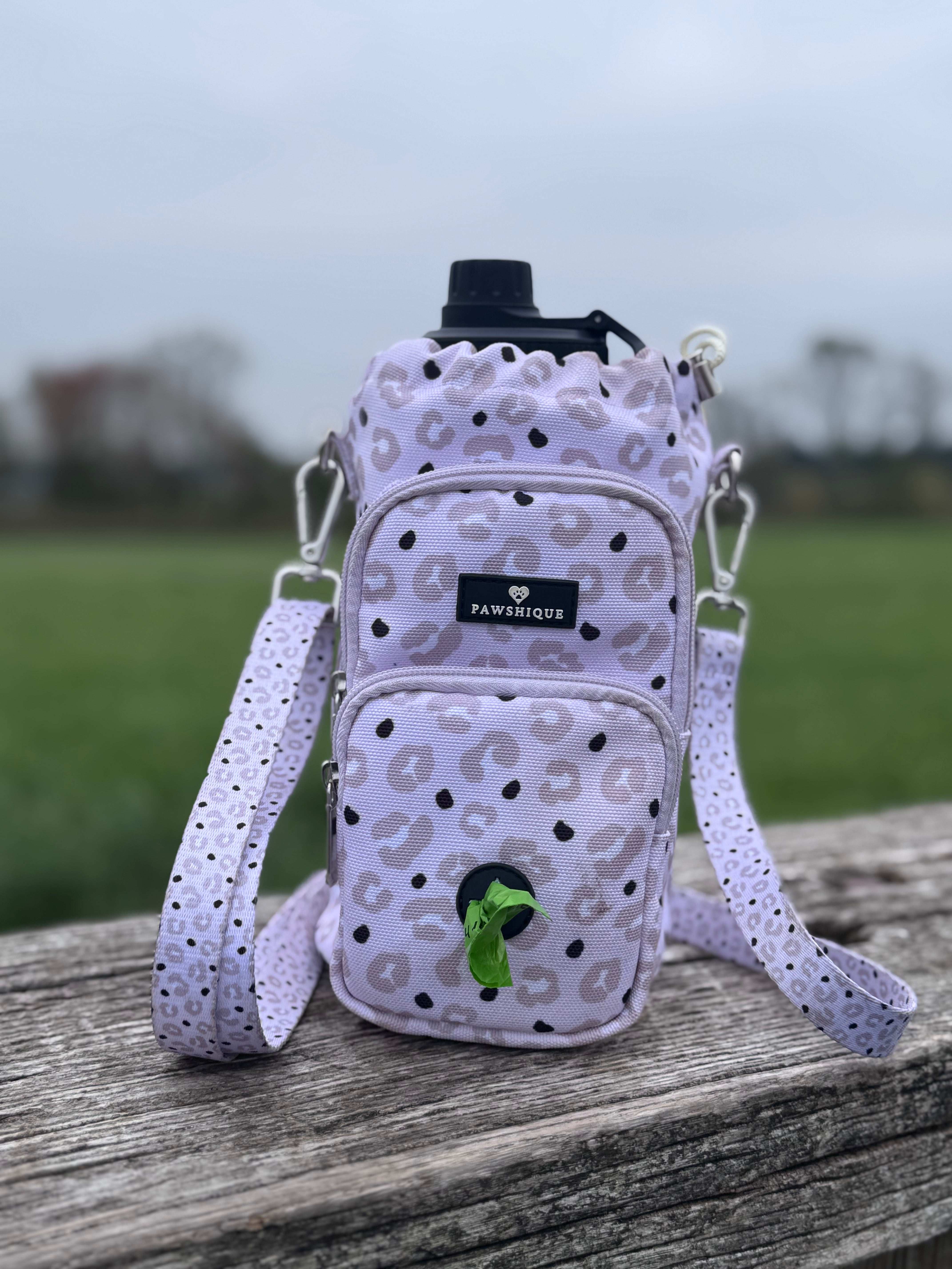 The Pawshique Bottle Bag